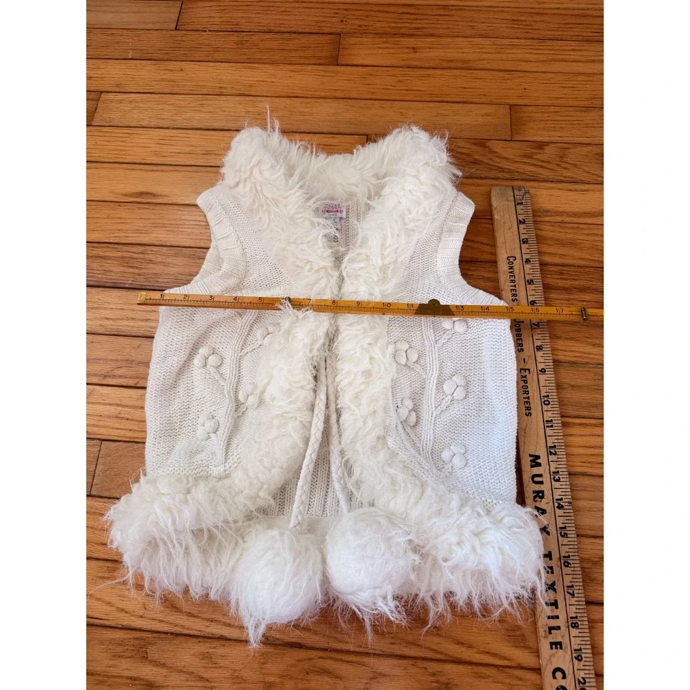 Y2K 2000s The Childrens Place Girls Cream Knit Faux Fur Trim Vest Pom Pom